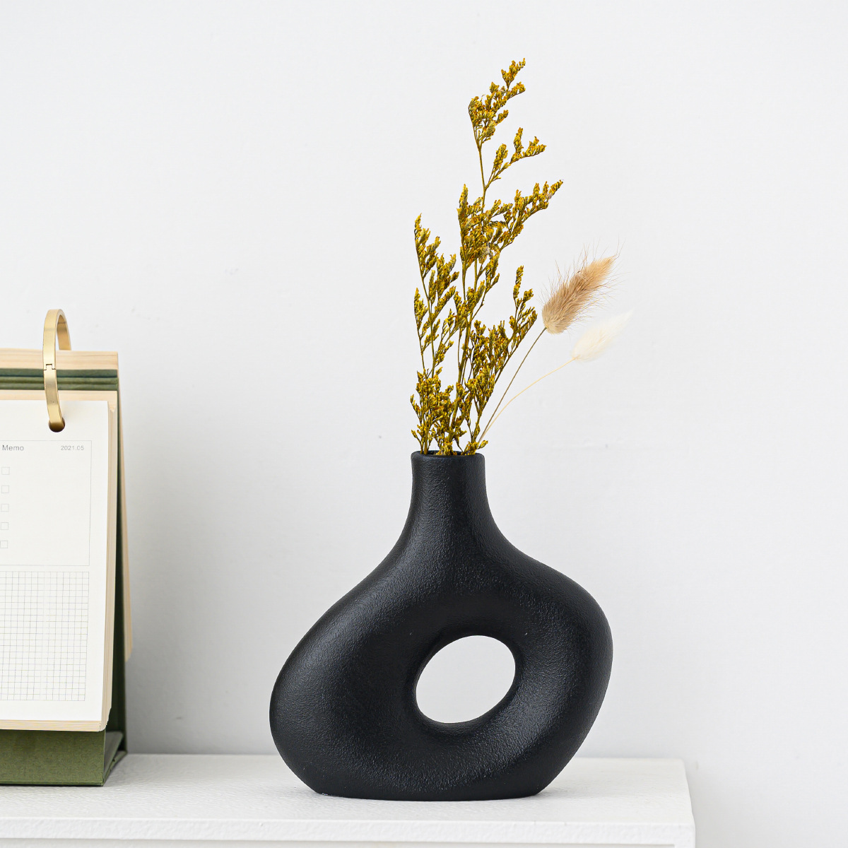 Damon European-style art black ceramic vase retro pastoral style homestay TV cabinet home decorations